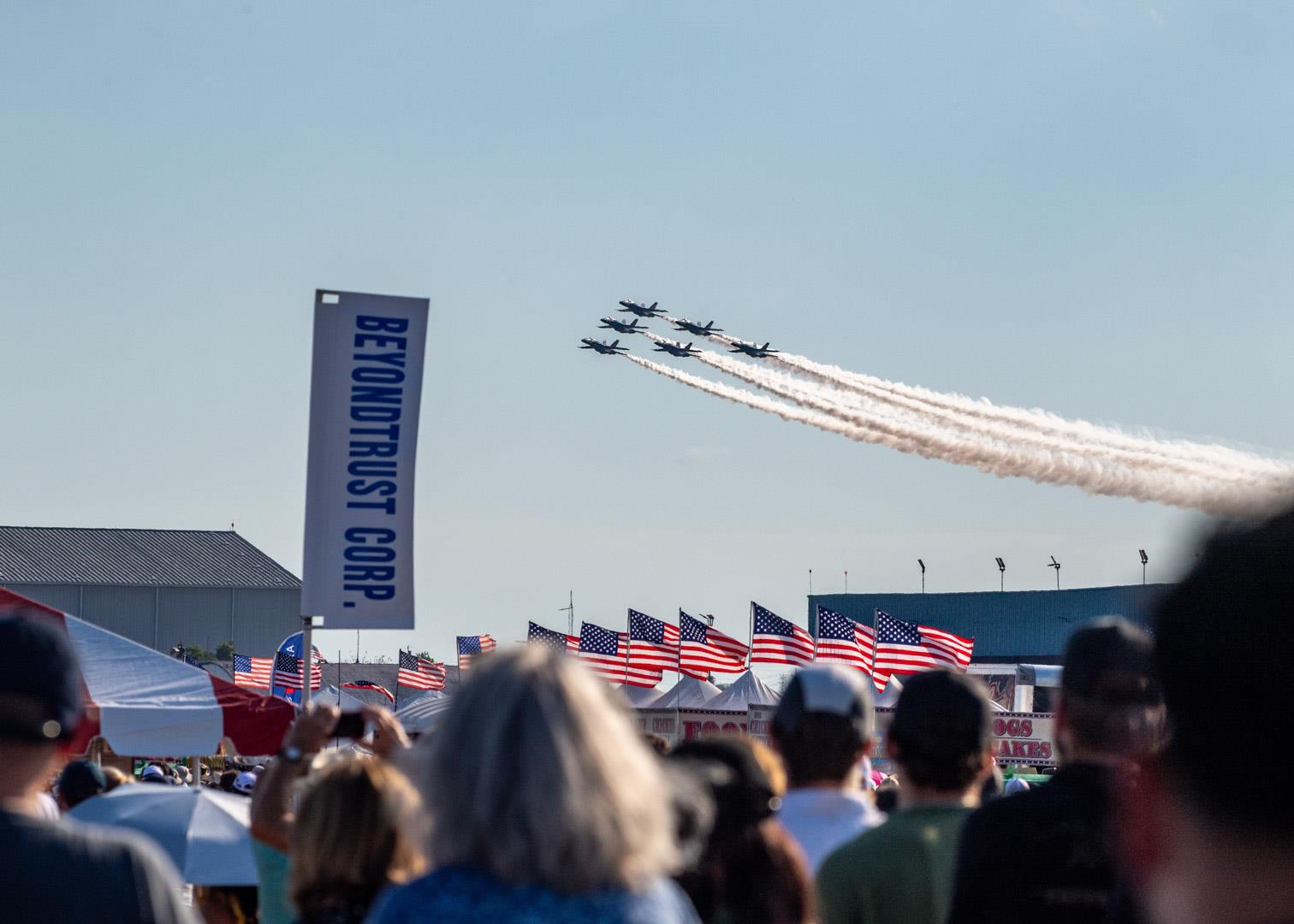 2024.10.25_WOH-AirShow_Crowd-FlyBy_001.jpeg